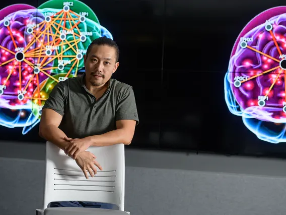 Associate professor Rui Chang